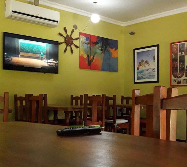 Hostel El Galeon Villa Gesell Ngoại thất bức ảnh