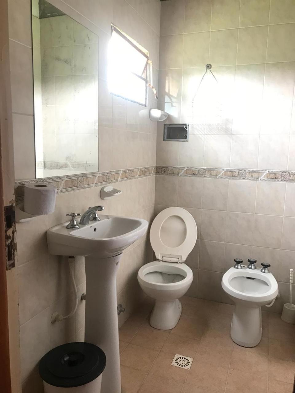 Hostel El Galeon Villa Gesell Ngoại thất bức ảnh